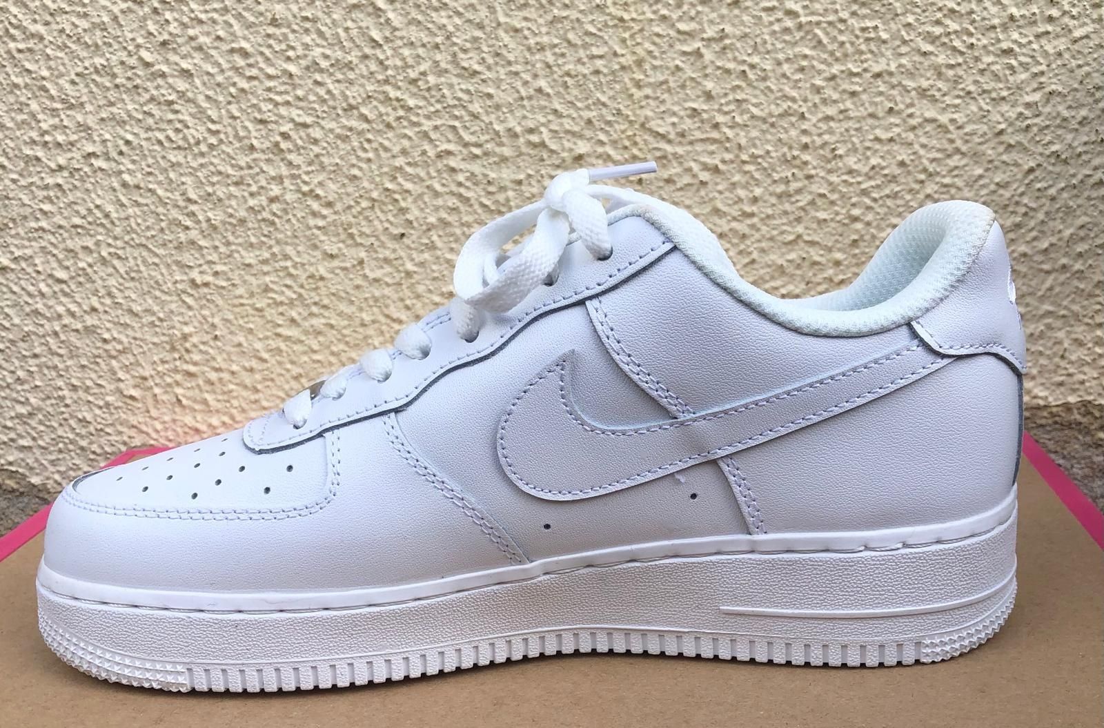 Tenis Nike Air Force 1, (39,43) Cor branca