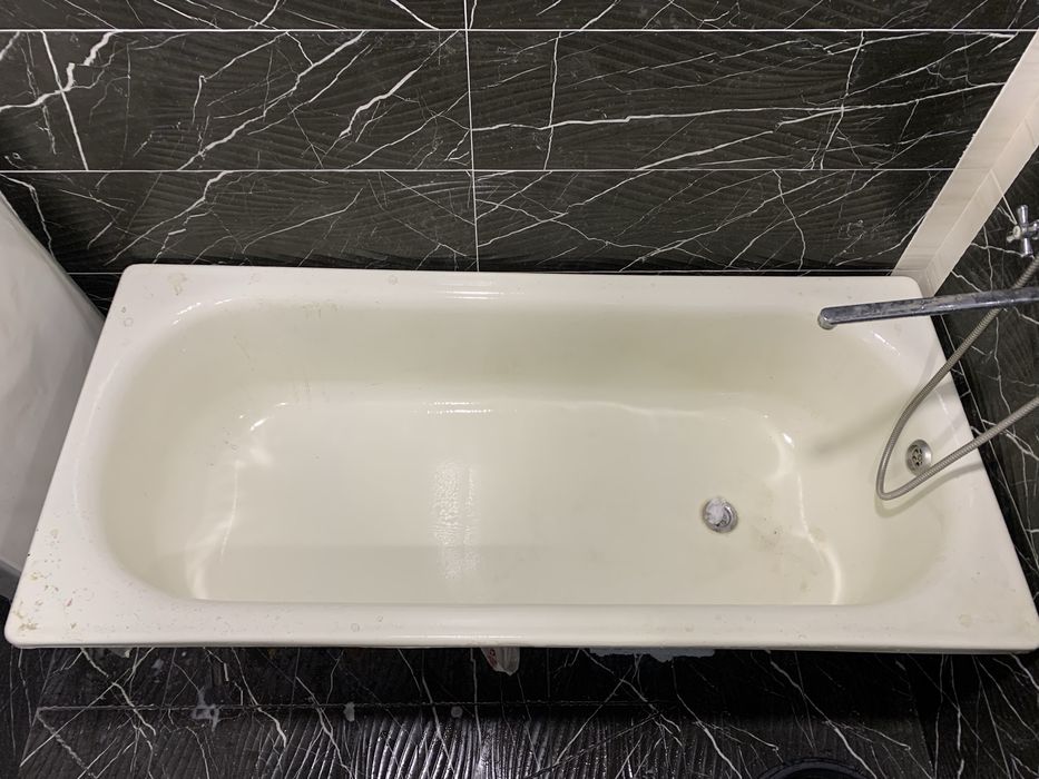 Металева Ванна з ніжками