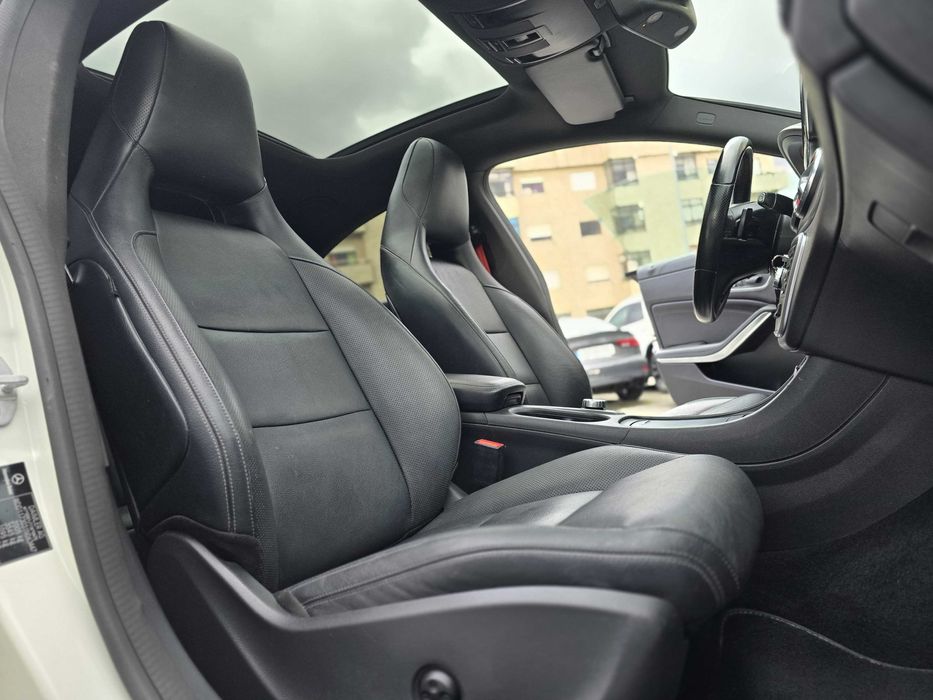 MERCEDES-BENZ CLA 220 AMG 170CV "FULL EXTRAS" "7G-TRONIC"
