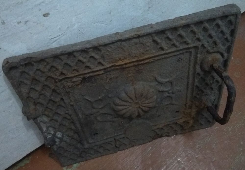 дверца печки, старинная с рисунком