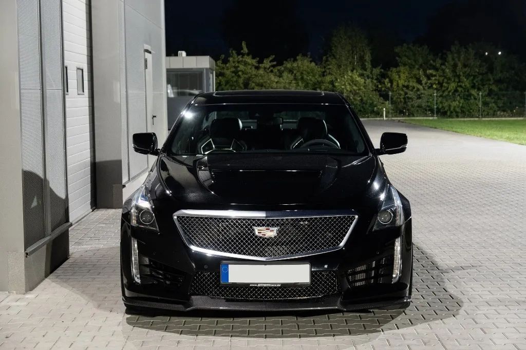 Cadillac CTS Cadillac CTS V Europa zadbany bezwypadkowy