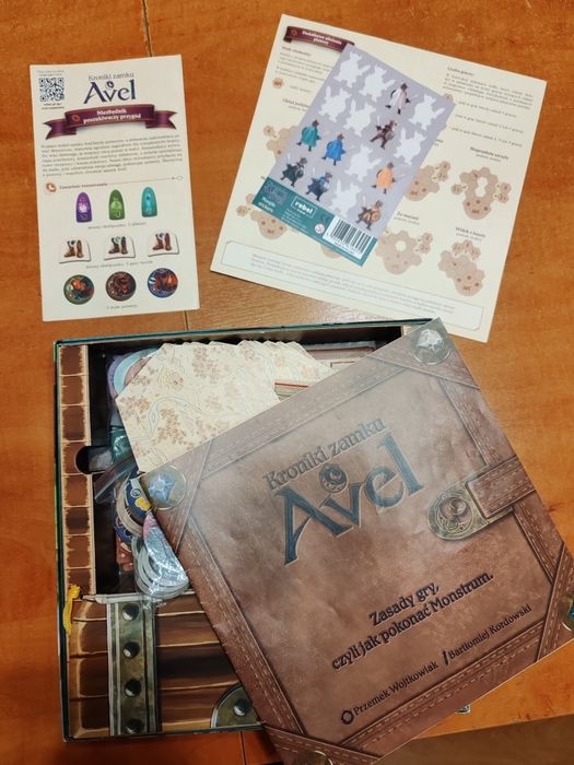 Kroniki Zamku Avel + dwa dodatki
