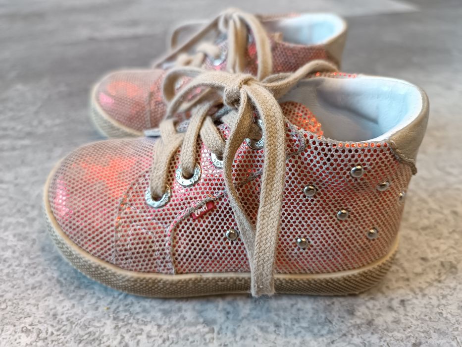 Emel buciki rozmiar 20