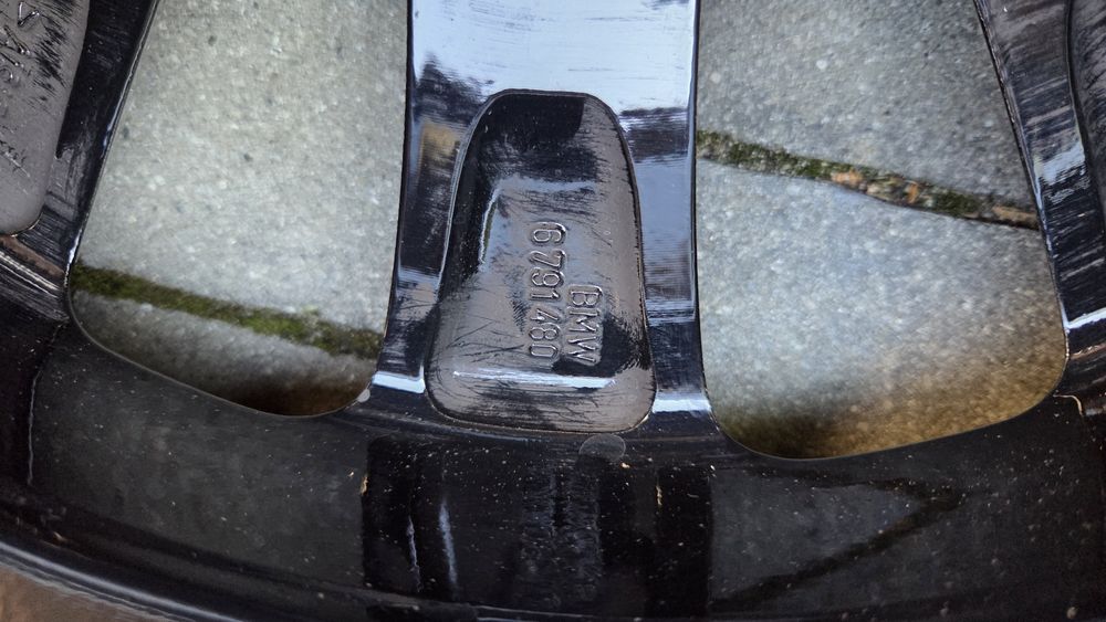 Kola BMW 17 cali z oponami zimowymi Pirelli.  Stan bdb!