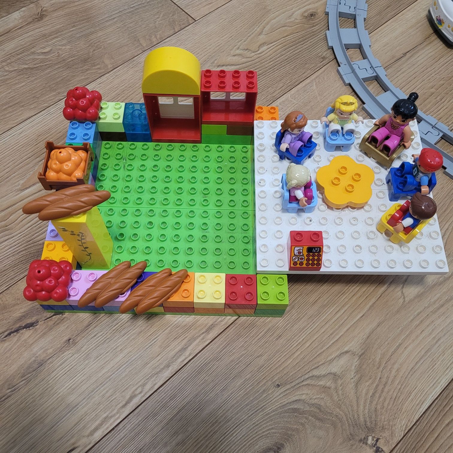 Lego duplo zestaw 8 kg