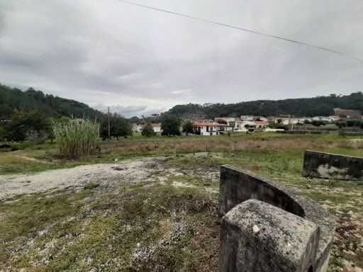 Terreno para Construção c/ Projecto em fase de execução