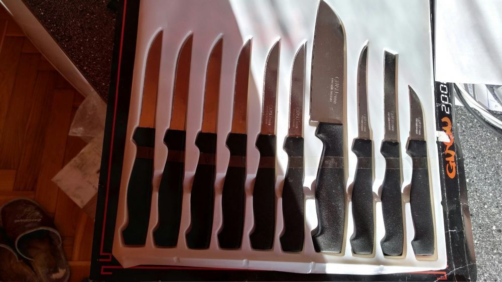 Sprzedam zestaw noży nowe