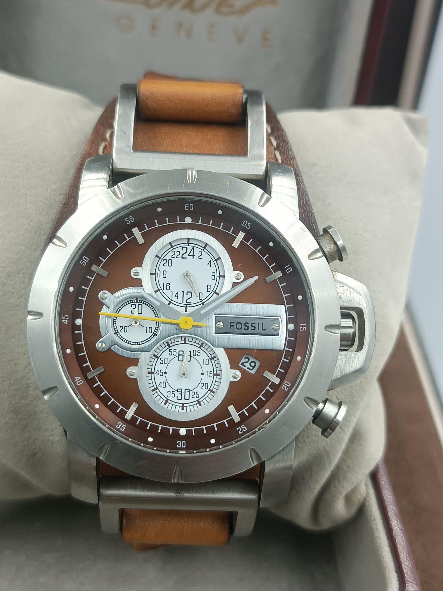 Zegarek fossil  jr-1155 qartz ciekawy