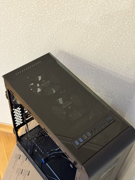 Корпус Thermaltake