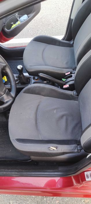 Peugeot 206 1.4 бензин з кондиціонером