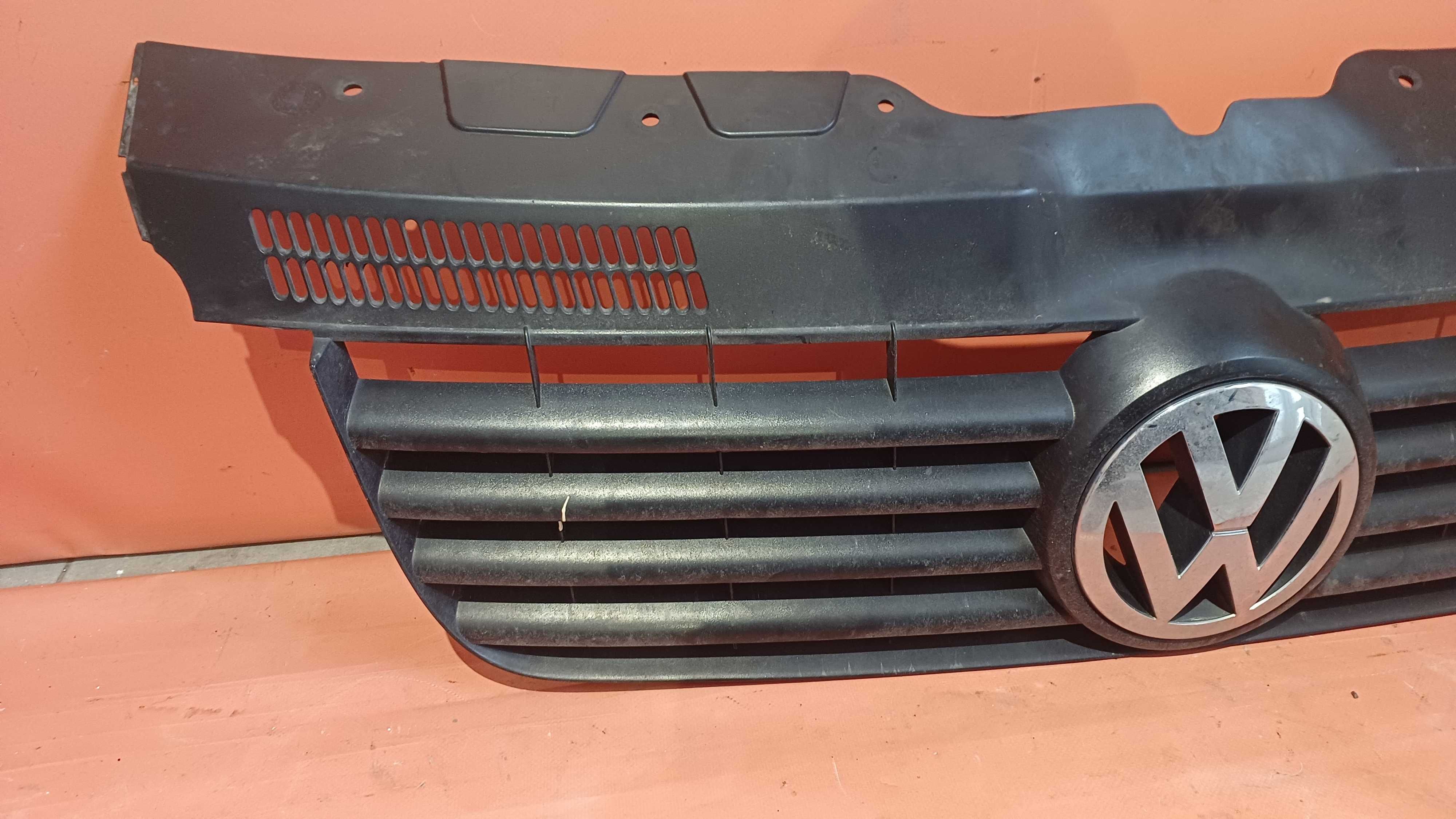 Решетка радиатора фольксваген т5 решітка Т5 Volkswagen 2003-2009