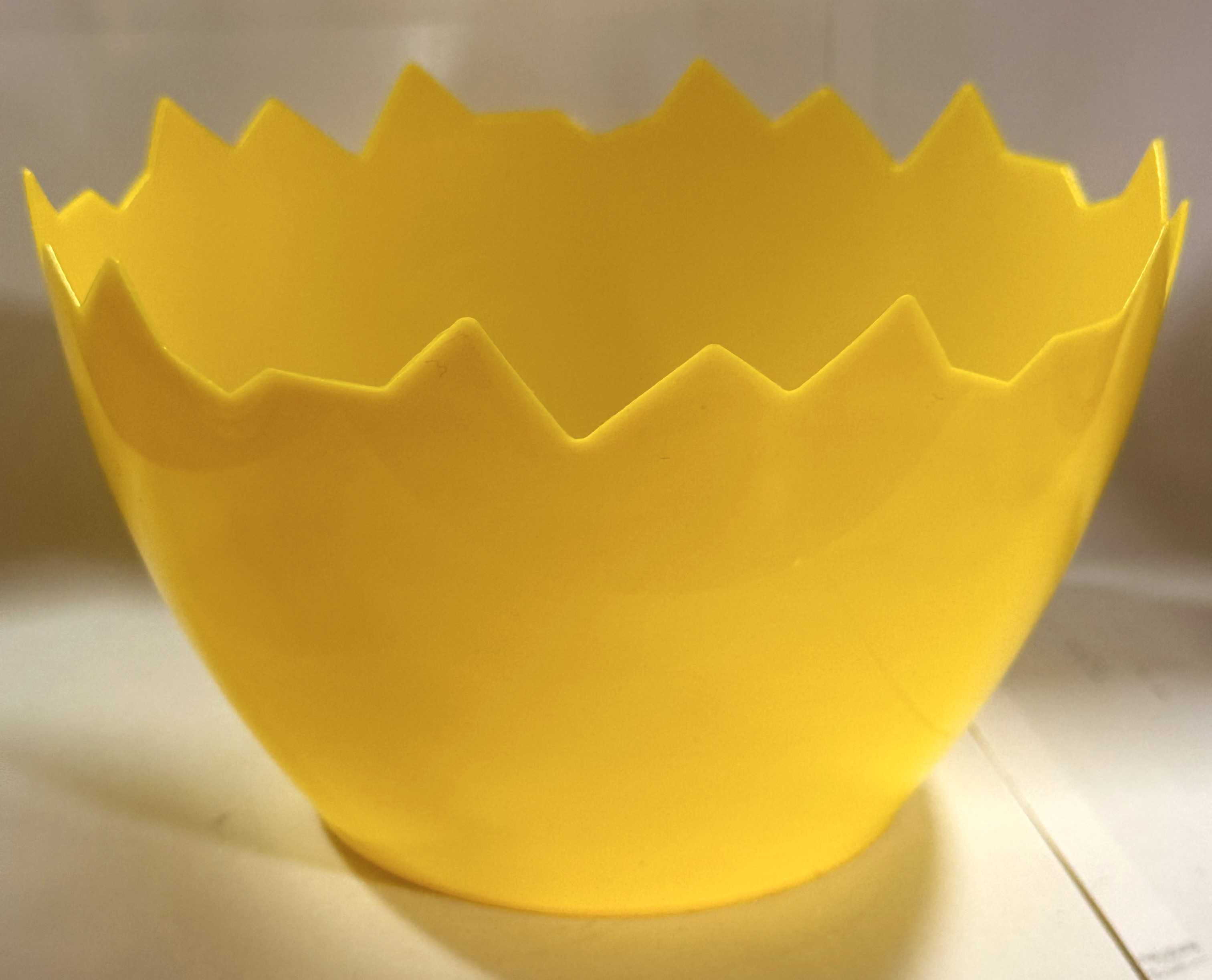 Skorupka wielkanocna wys. ok 9cm, śred. góry 15cm osłonka stroik