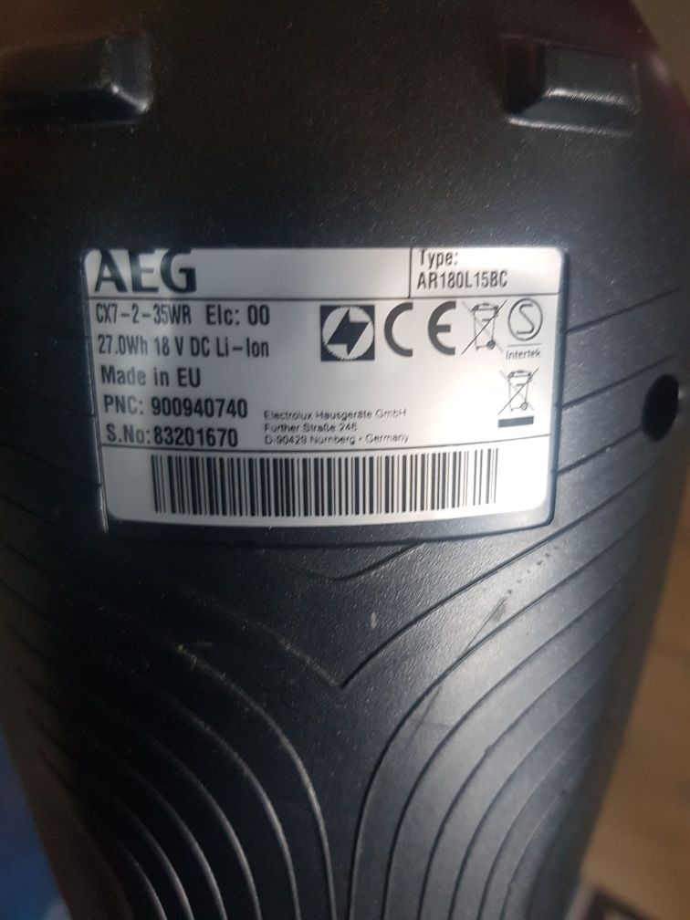 Odkurzacz AEG CX7