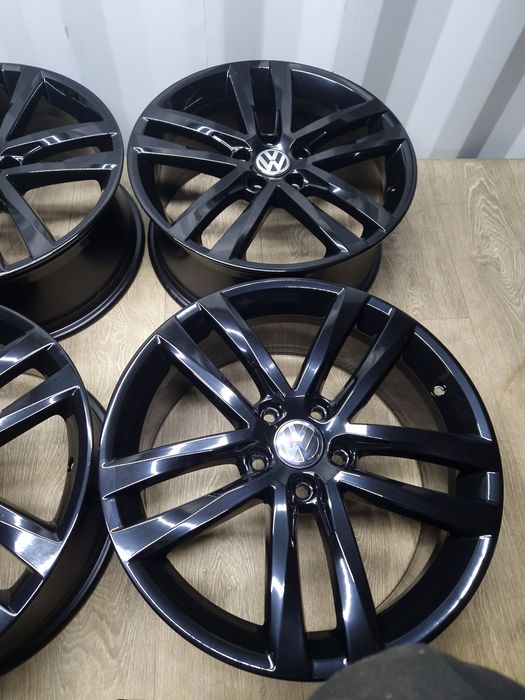 Felgi 18 Vw golf passat touran caddy 5x112 7.5j et 51  os 57.1