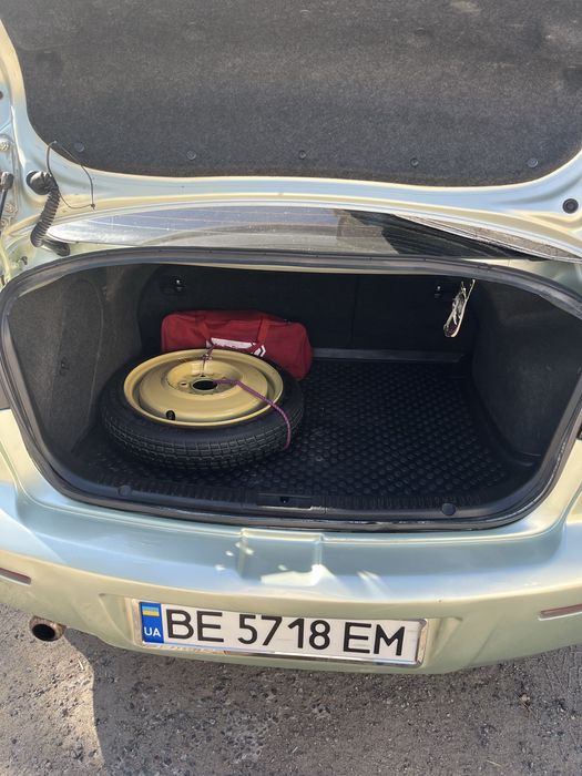 Авто Мазда 3  2008 год