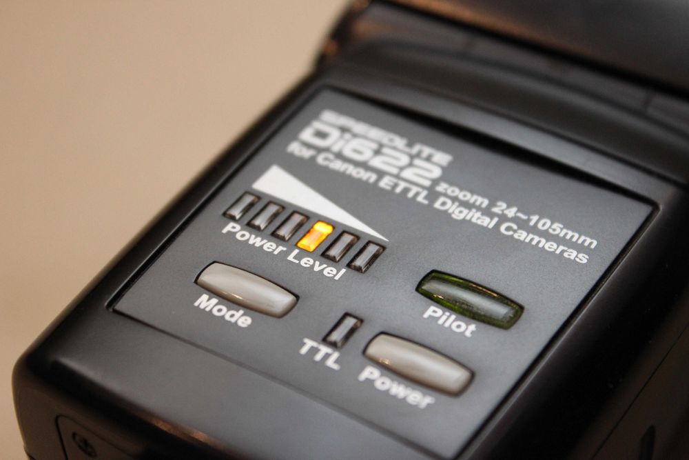 Lampa do lustrzanki Canon - Nissin Speedlite Di622