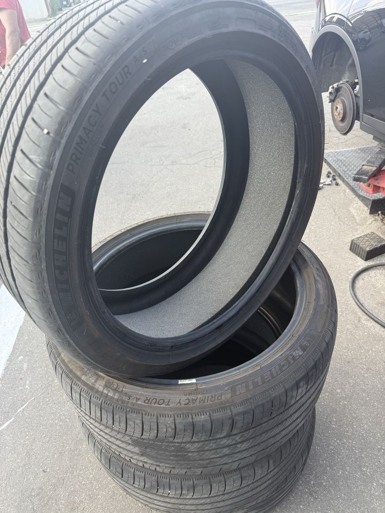 Комплект резини Michelin Primacy  tour a/s літо.