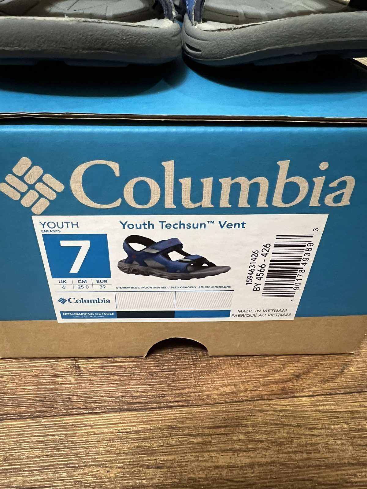 Продам сандали Columbia