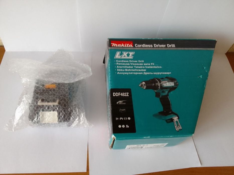 Акумуляторна дриль-шуруповерт Makita DDF482Z