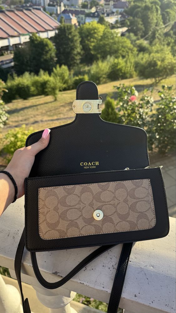 Жіноча сумка Coach