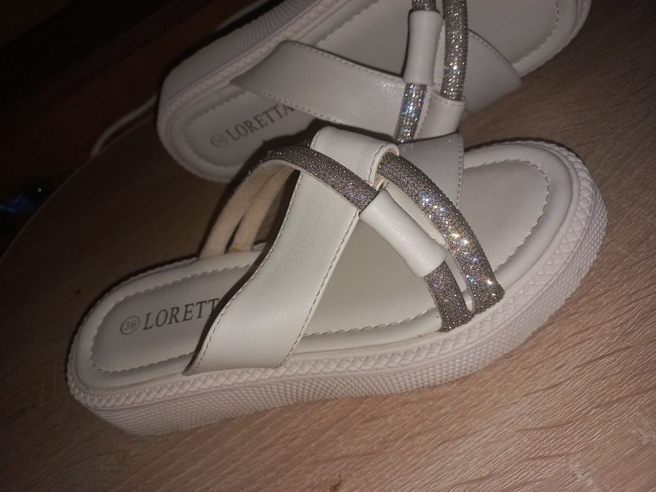 Шлепанцы женские