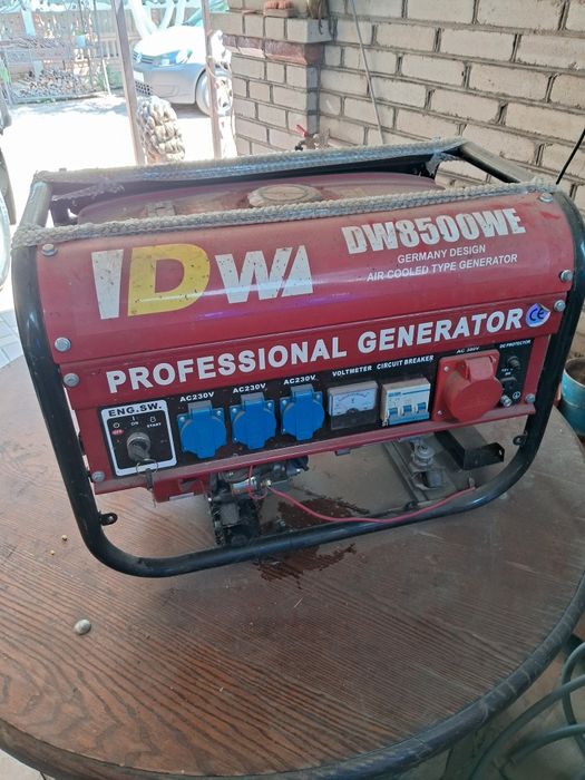Бензиновий генератор DW8500WЕ 3 фази