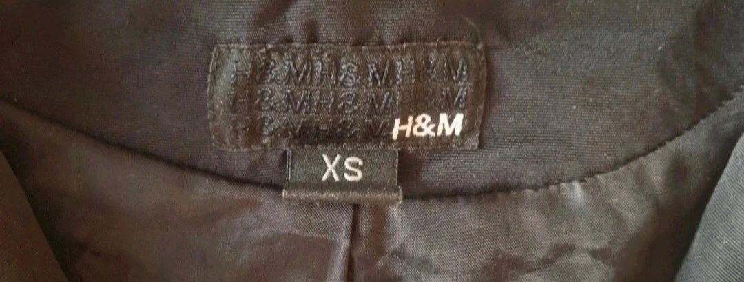 Czarna damska kurtka, wiatrówka H&M