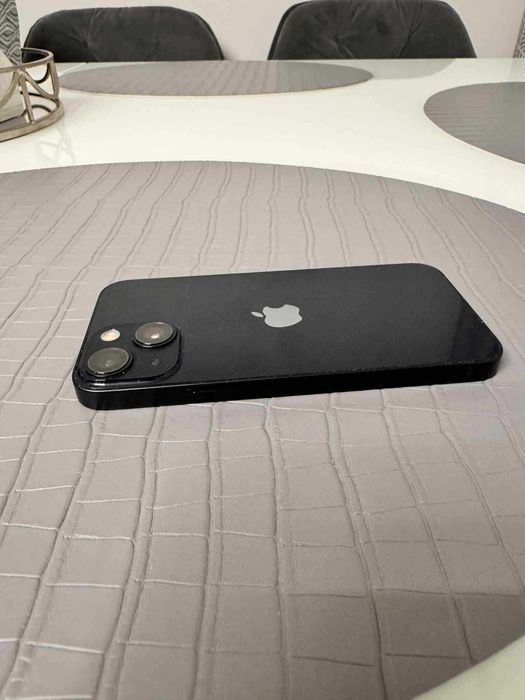 iPhone  13  mini