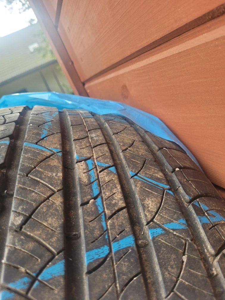 Opony Michelin 235/60/18