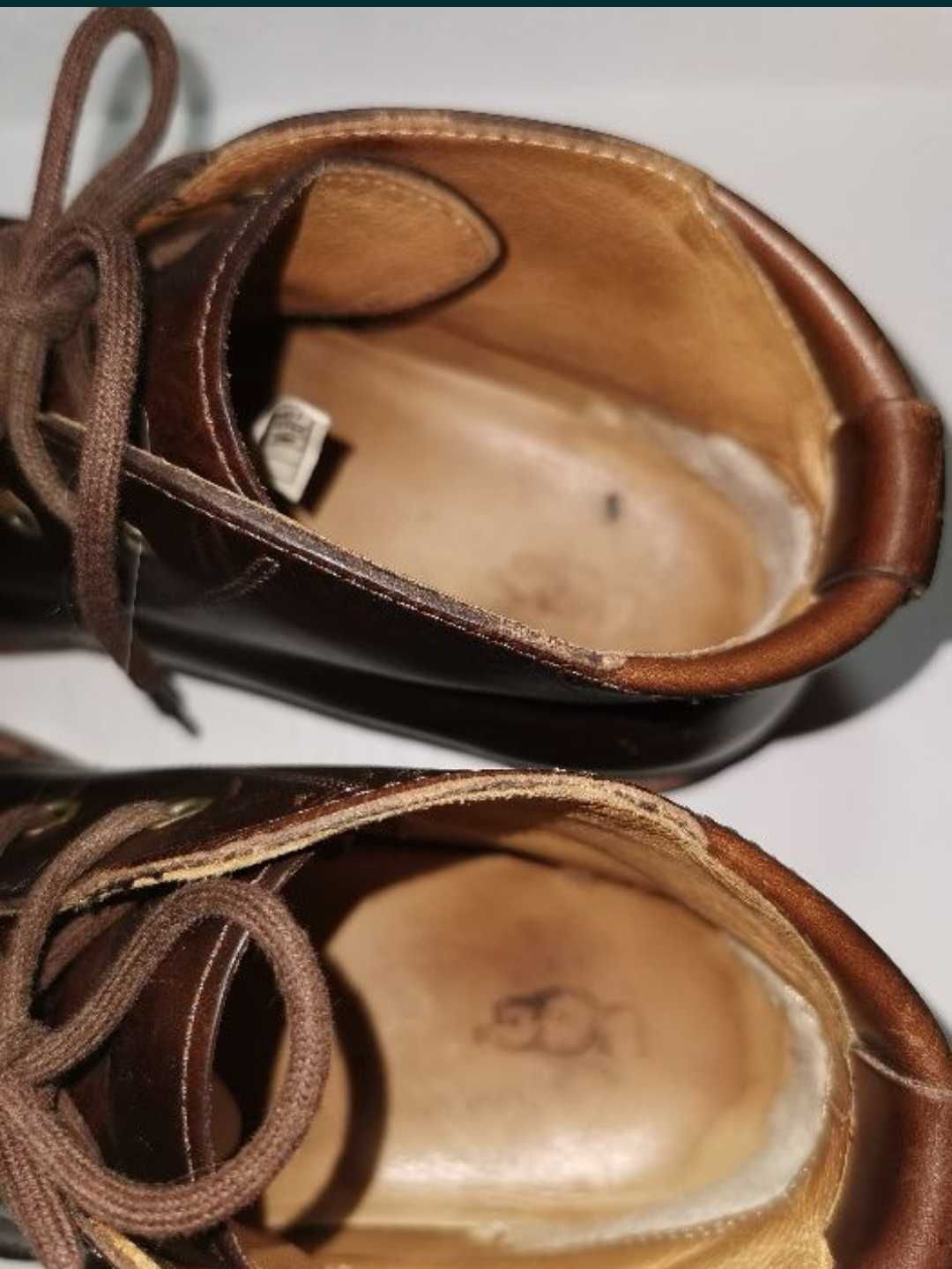 Buty za kostkę UGG 43