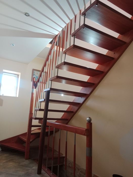 Sprzedam schody zabiegowe