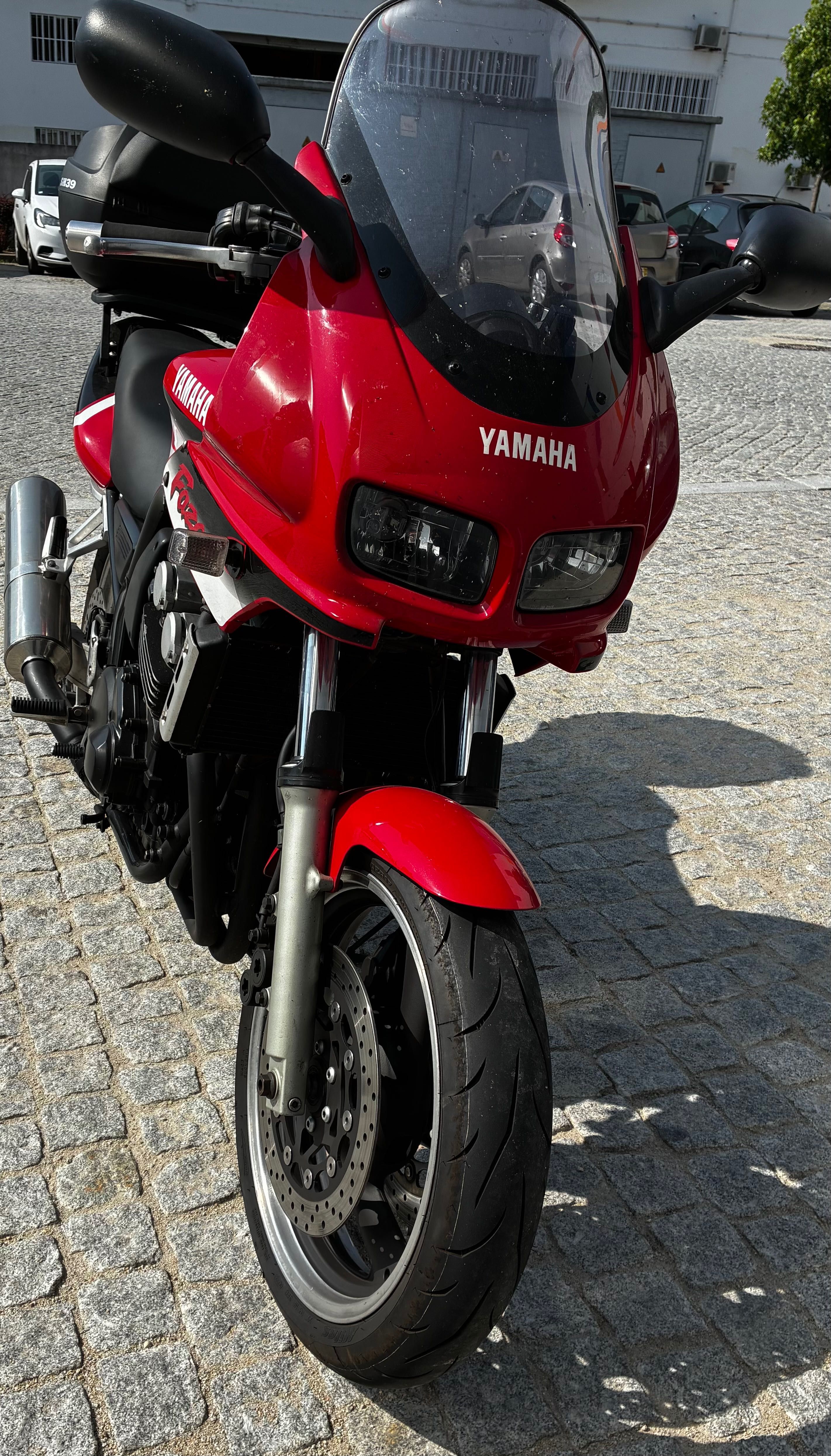 Yamaha fzs 600 fazer