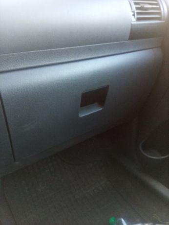 VW Fox schowek stan idealny nawiewy obudowa panel licznik