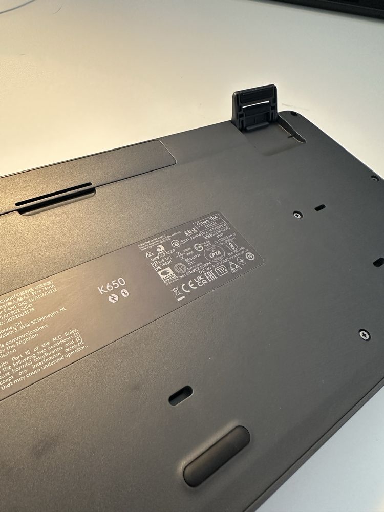 Klawiatura bezprzewodowa Logitech K650 Signature grafitowa numeryczna