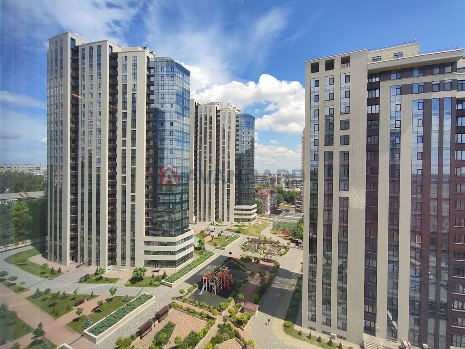 Продам 2к квартиру 64м2 с ремонтом в ЖК Панорама.