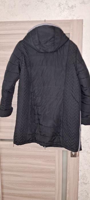 Продам куртку( демисезону)