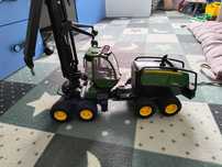 Bruder Harvester