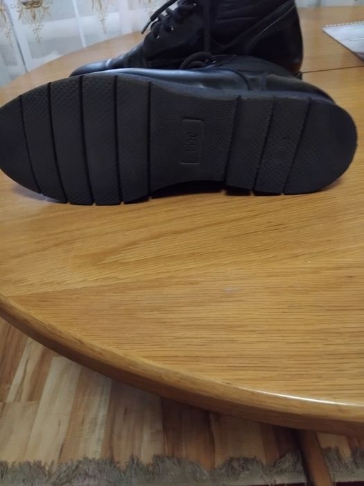 Чоловічі шкіряні черевики