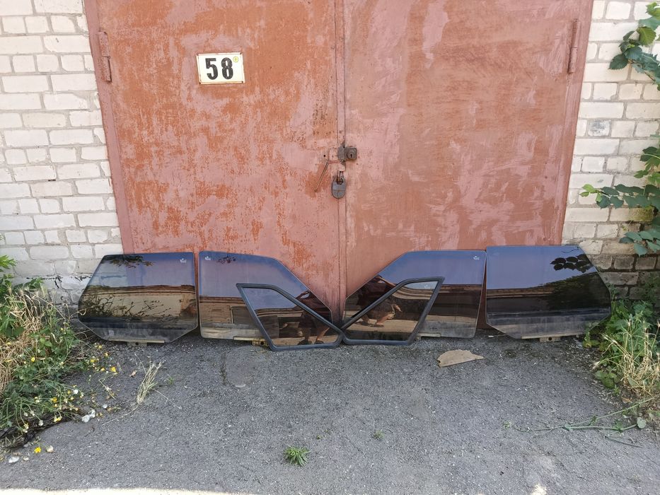 Продам боковые стекла ваз 2109 2114