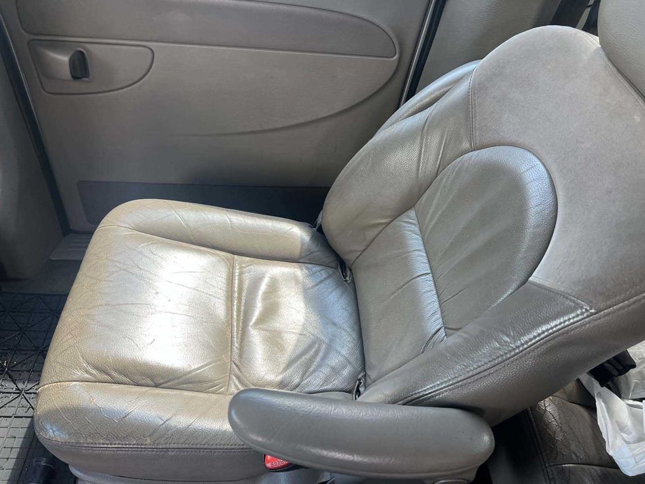 Продам Chrysler Voyager 2001р. #68817