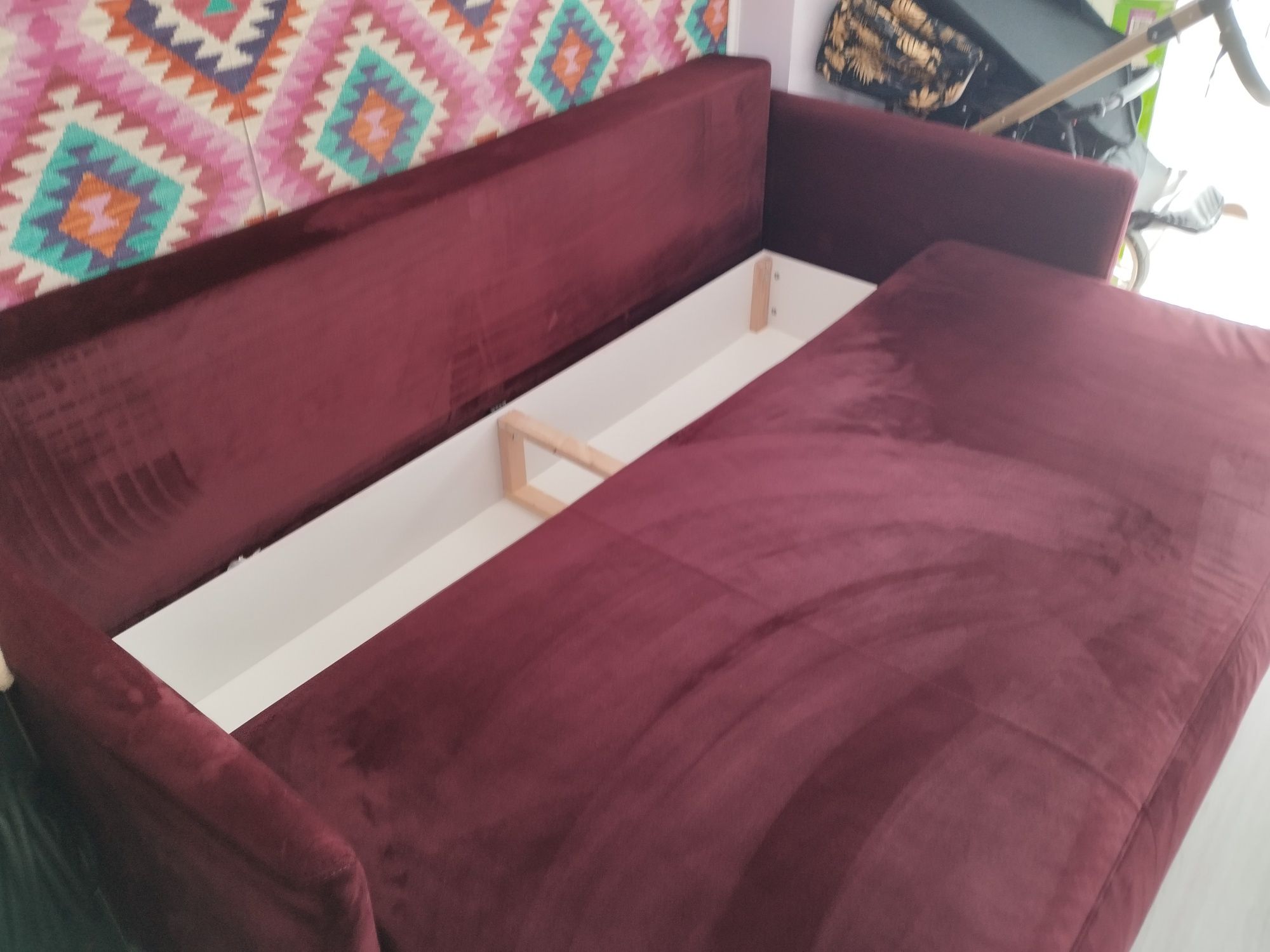 Łóżko, kanapa rozkładana BRW