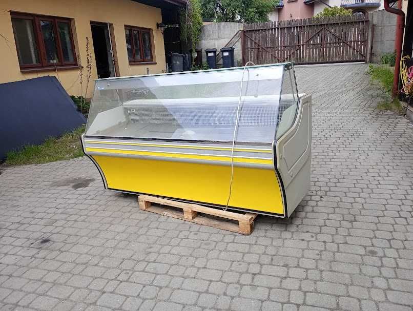 Chłodnie spożywcze, wagi, meble