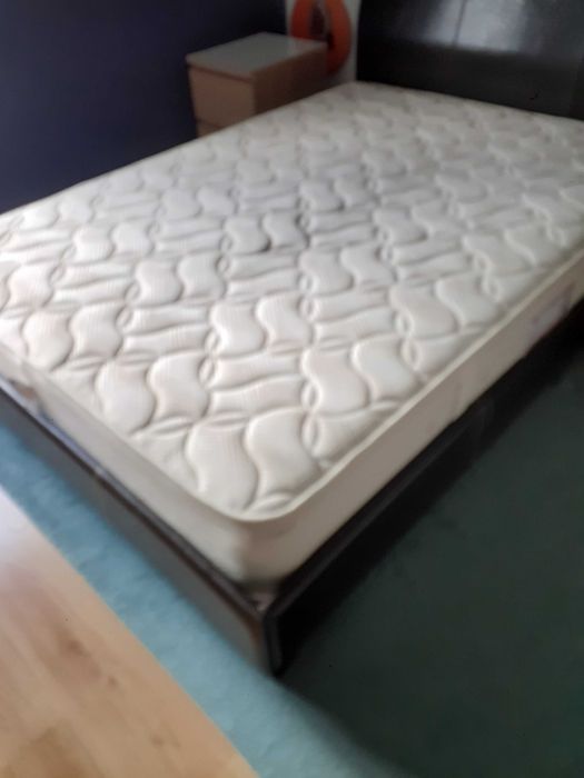 Colchão casal de alta qualidade (MOLAFLEX)