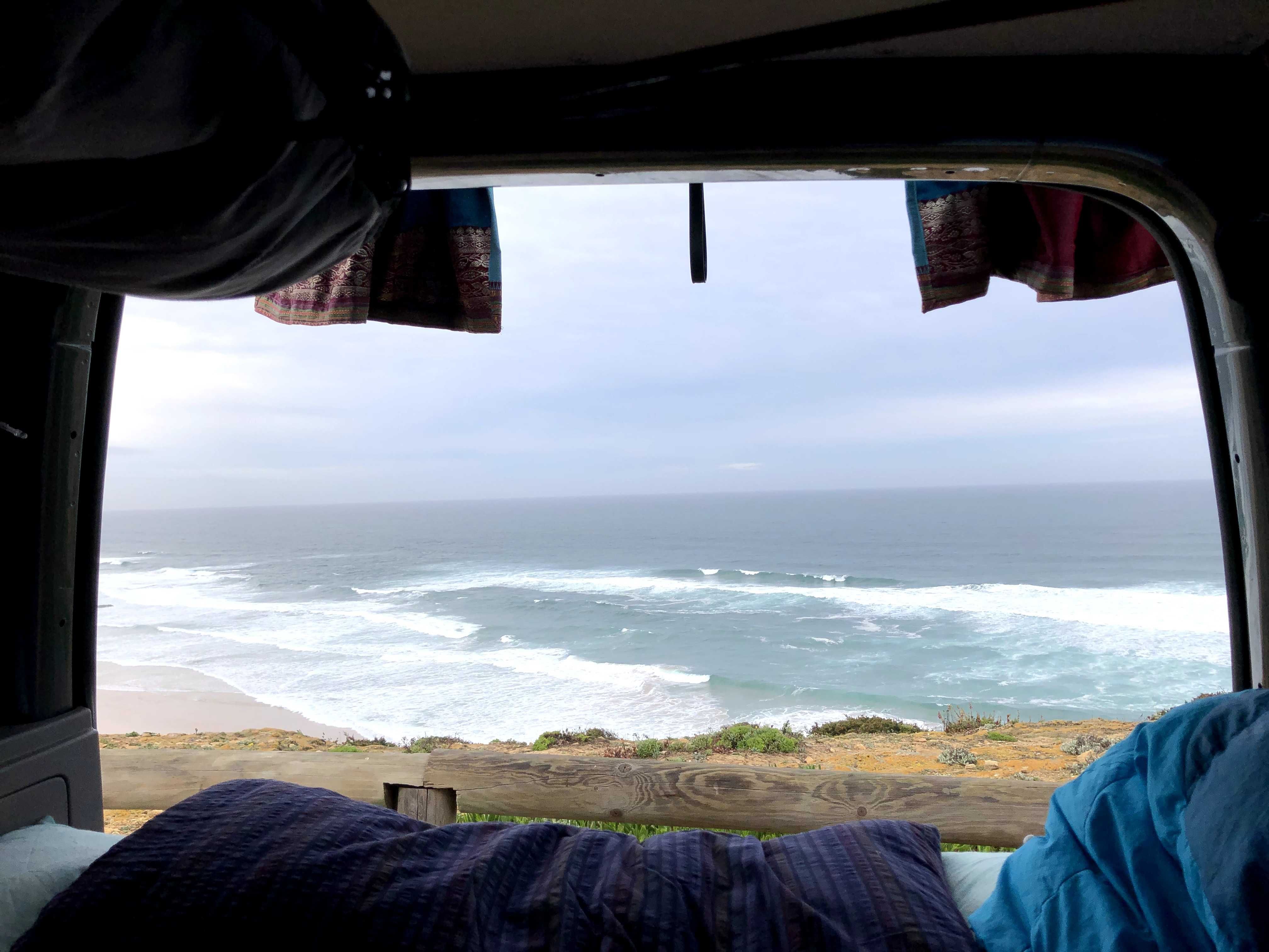 À VENDA: Volkswagen Caddy Mini Camper (2010)