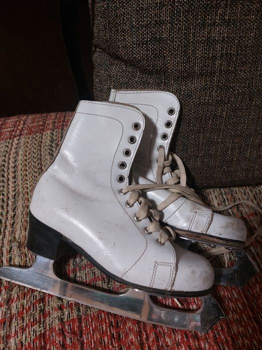 Коньки/ковзани р. 21 см