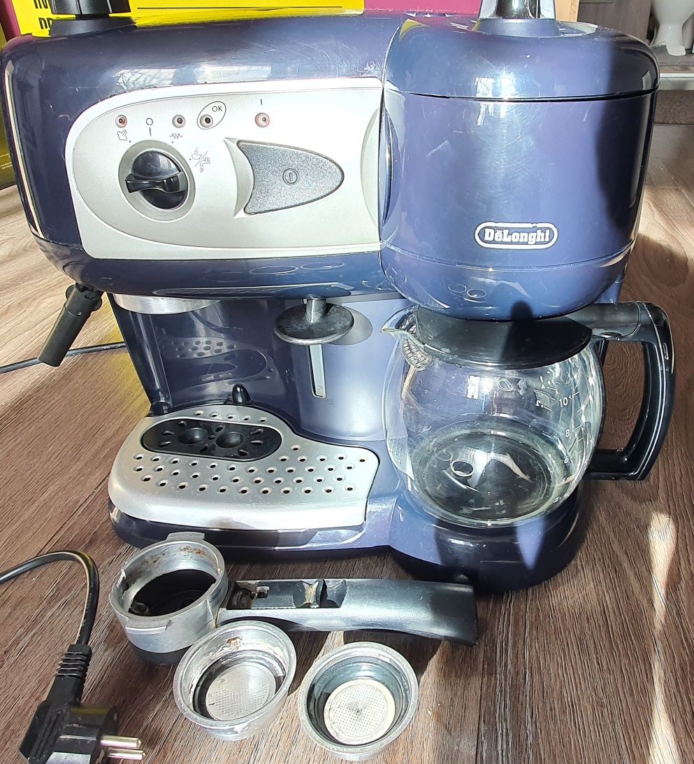 Ekspres Delonghi kolbowy przelewowy