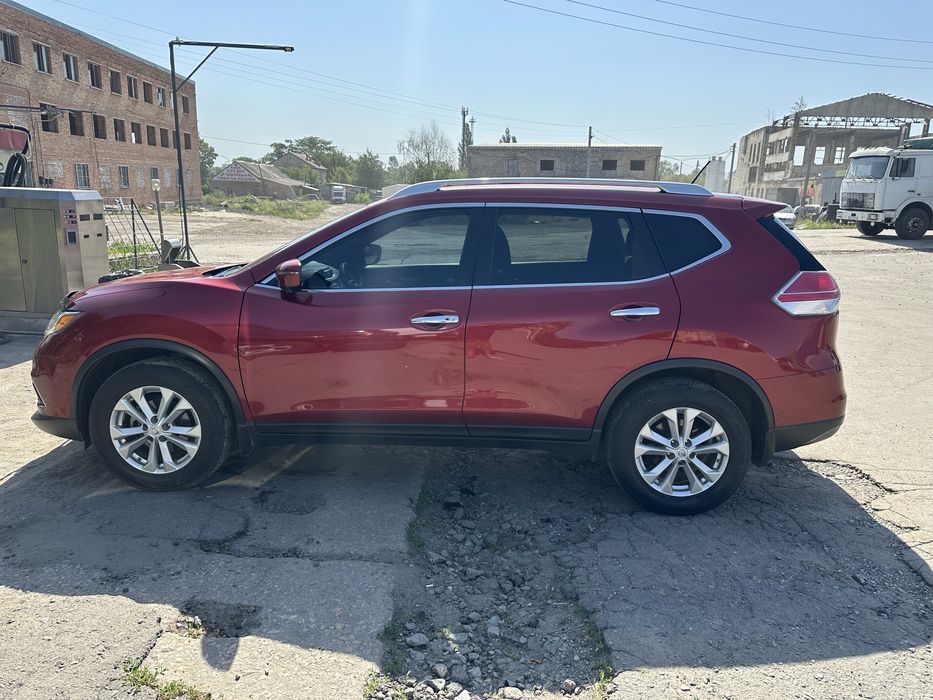 Продам Nissan Rogue