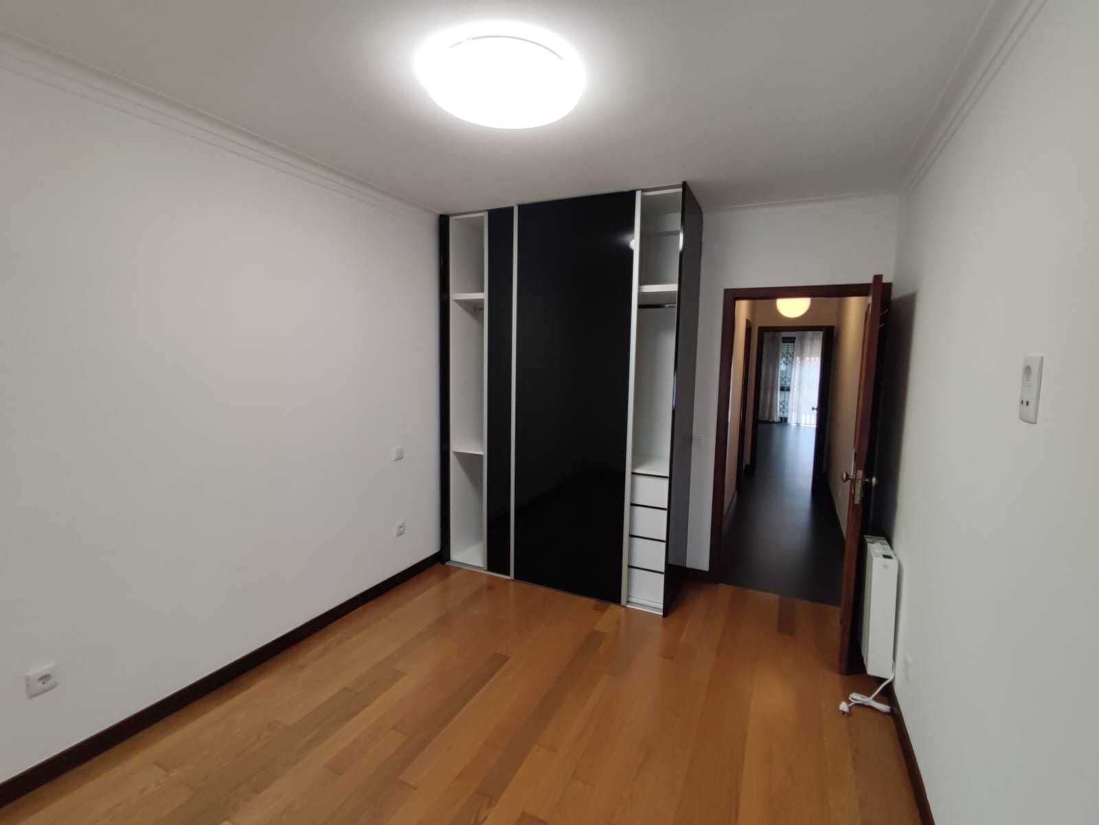 Apartamento T2 + 1 em Mindelo