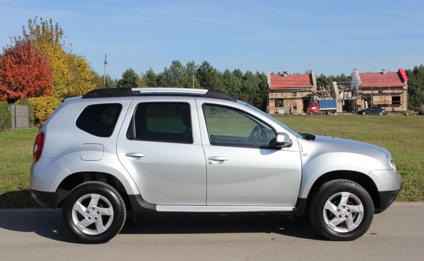 Dacia Duster 2010 бензин 1.6 Передній привод
