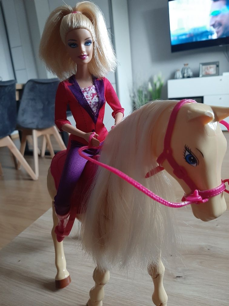 Barbie I koń interaktywny od MATTEL